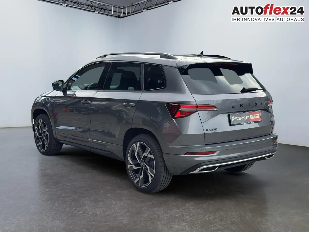 Skoda Karoq Sportline 2,0 TSI 4x4 DSG 2ZKlimaautomatik Cant..., миниатюра 6