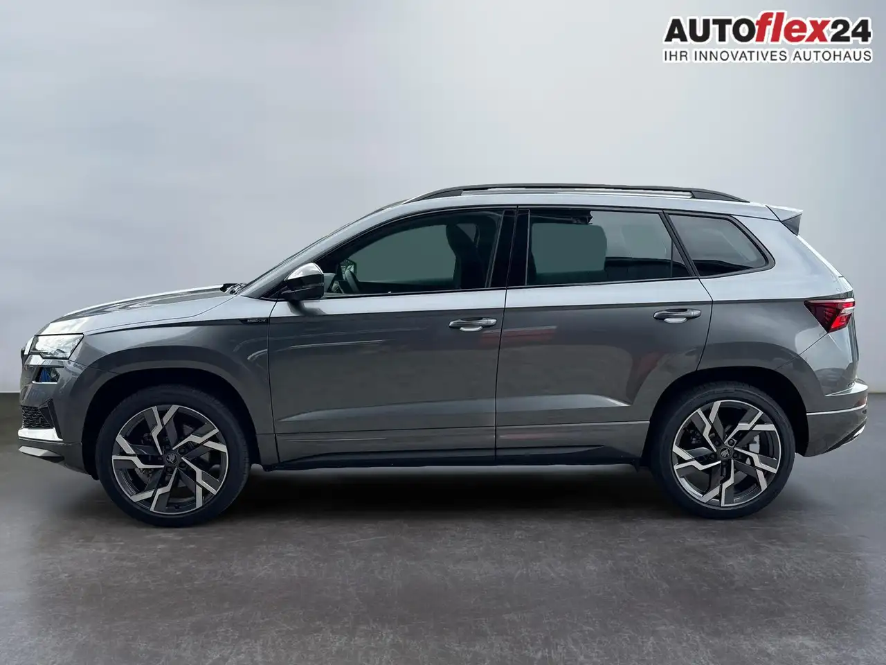 Skoda Karoq Sportline 2,0 TSI 4x4 DSG 2ZKlimaautomatik Cant..., миниатюра 7