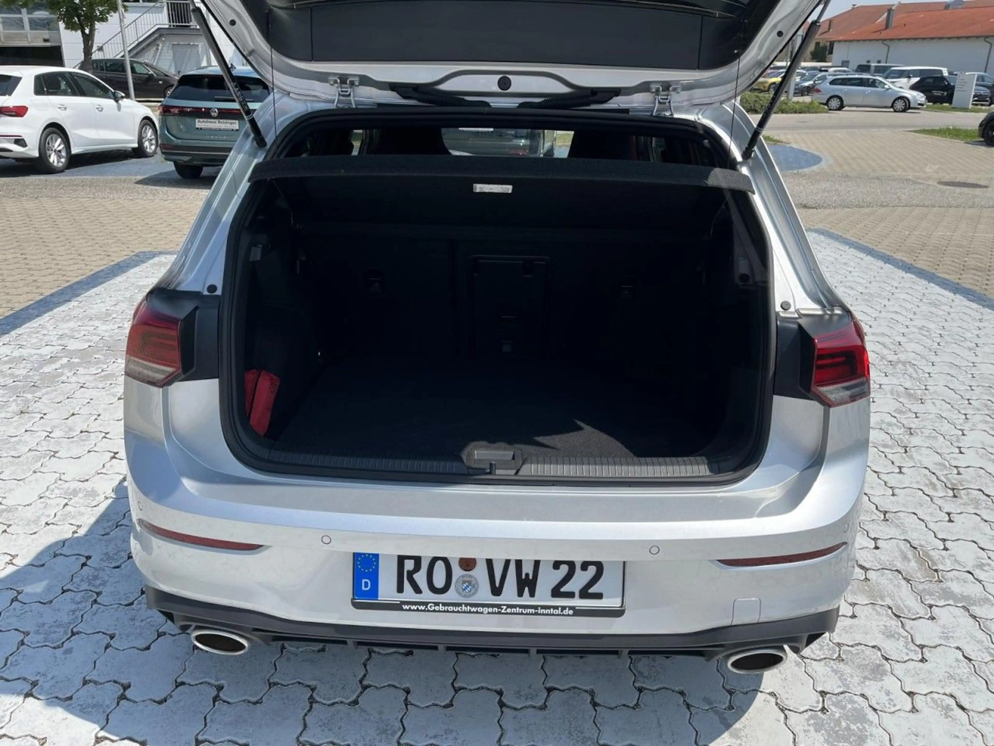 Volkswagen Golf GTI Golf VIII 2.0 l GTI Clubsport (Black Style+Navi+ — photo 6