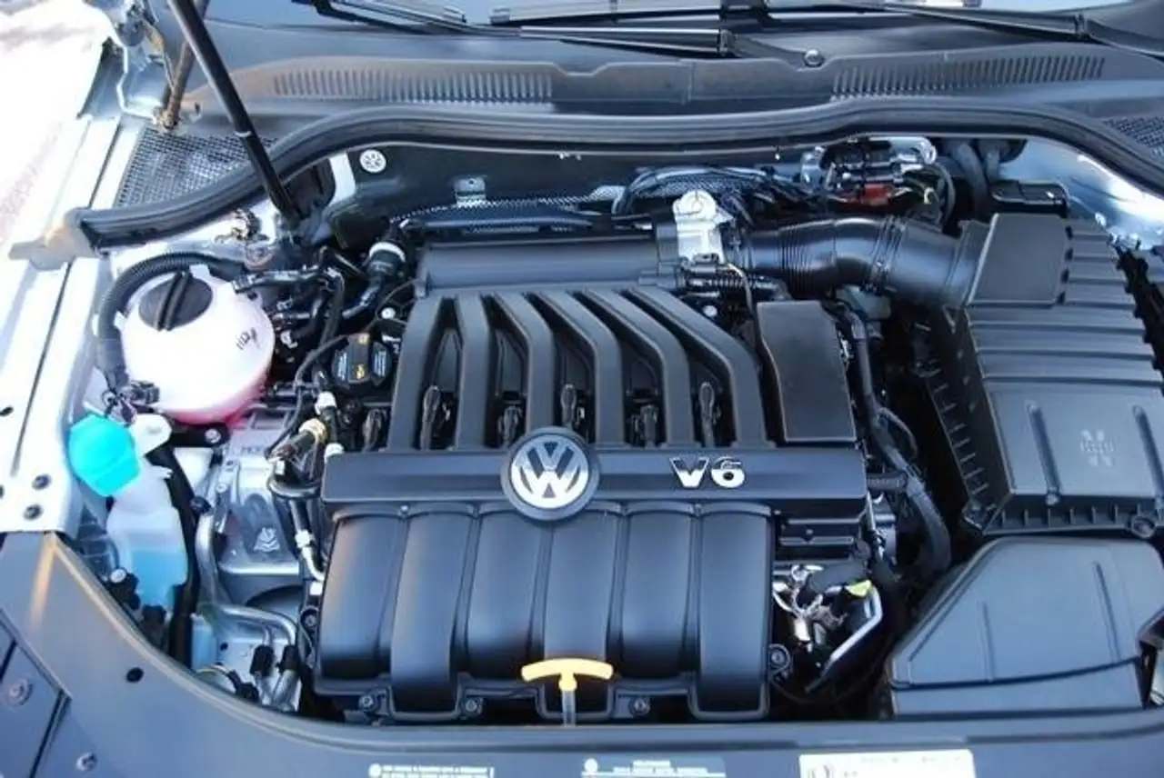 Volkswagen Passat CC снимка Volkswagen Passat CC
