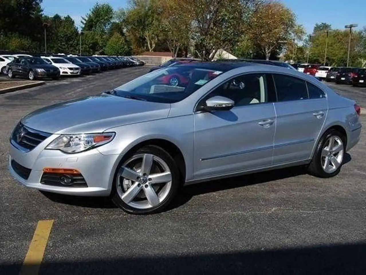 Volkswagen Passat CC снимка Volkswagen Passat CC