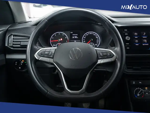 Volkswagen T-Cross view 12