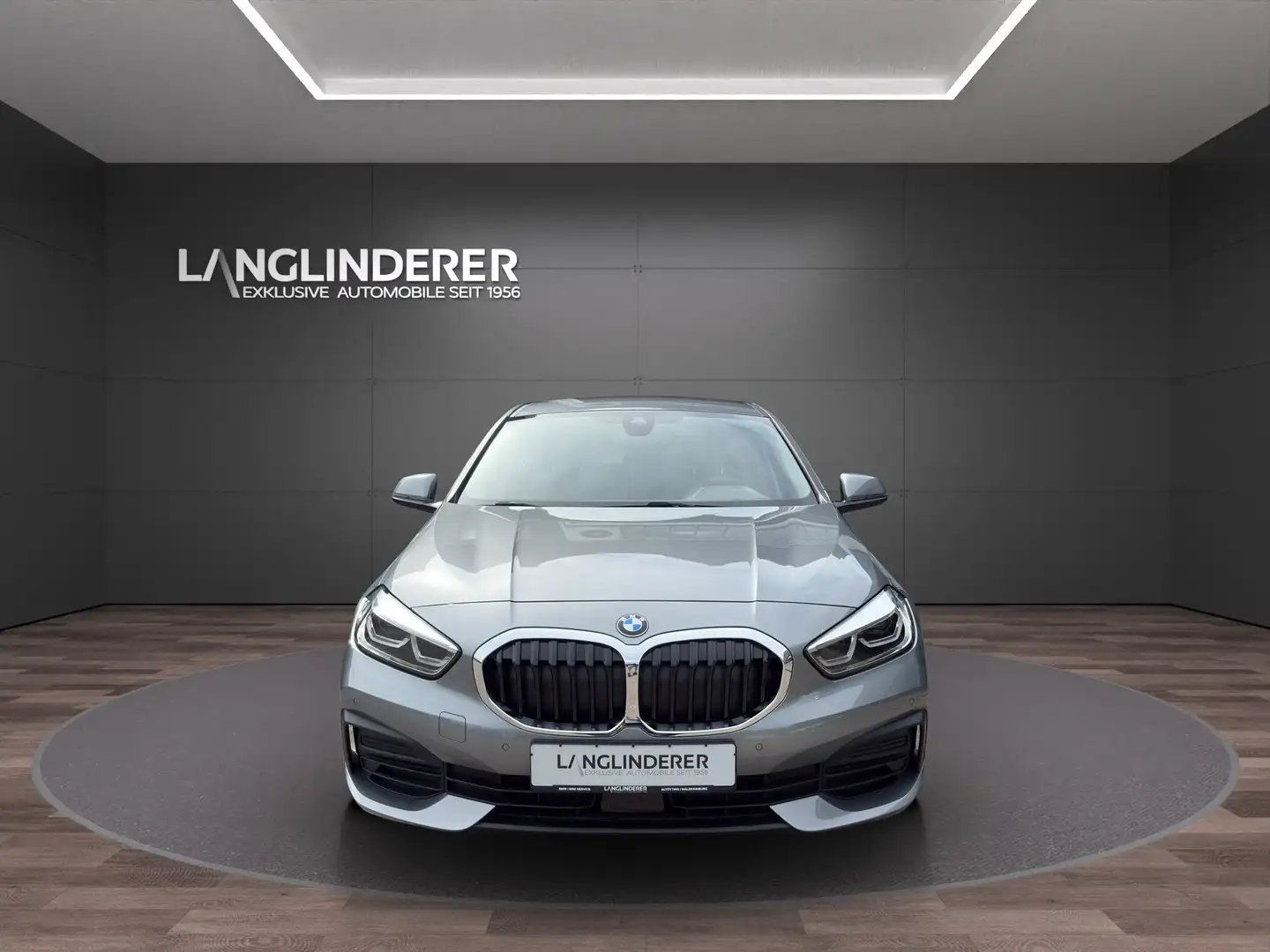BMW 118 i 5-Türer Advantage NP 41.869,- DAB LED WLAN Grau - 2