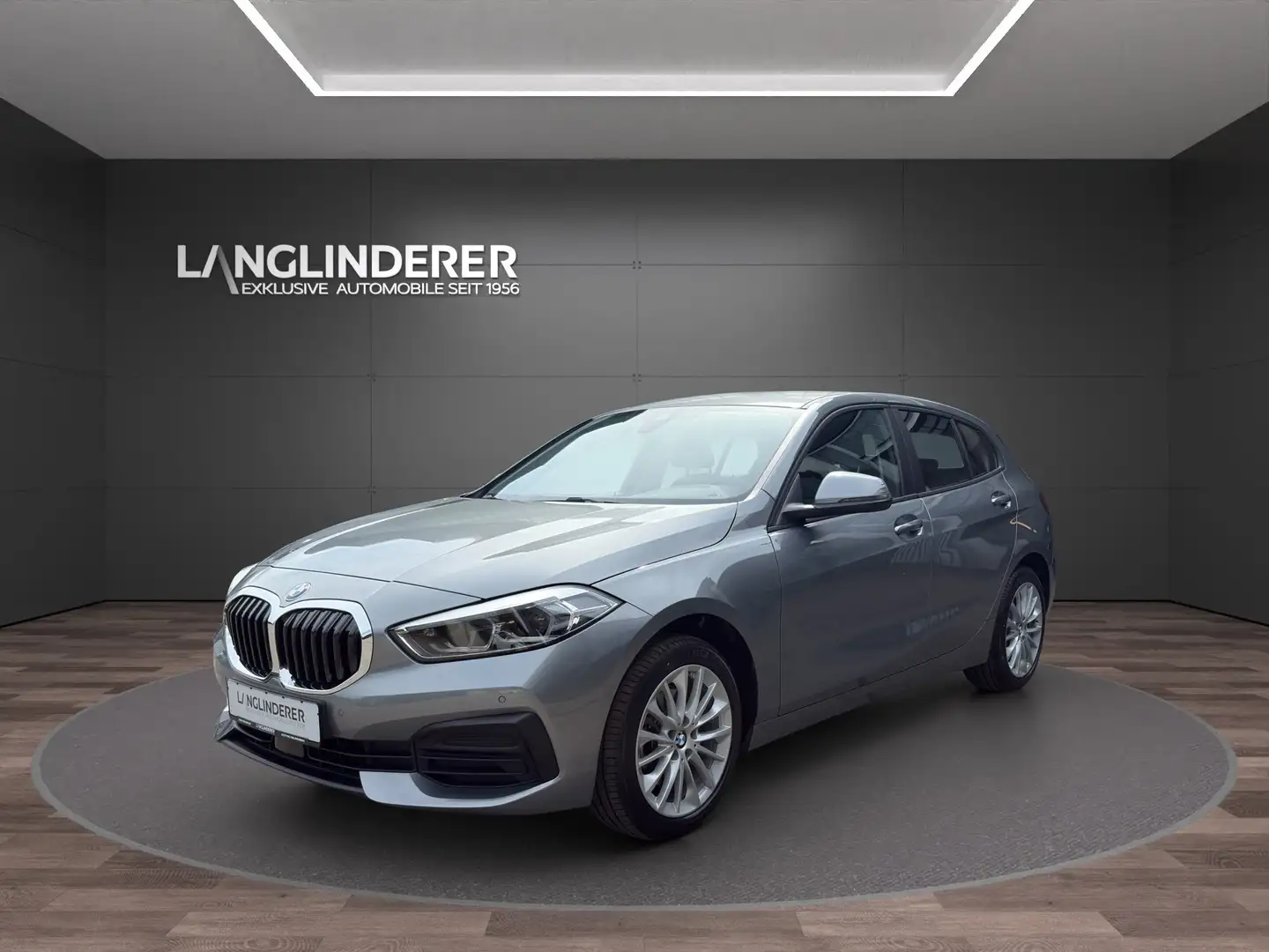 BMW 118 i 5-Türer Advantage NP 41.869,- DAB LED WLAN Grau - 1
