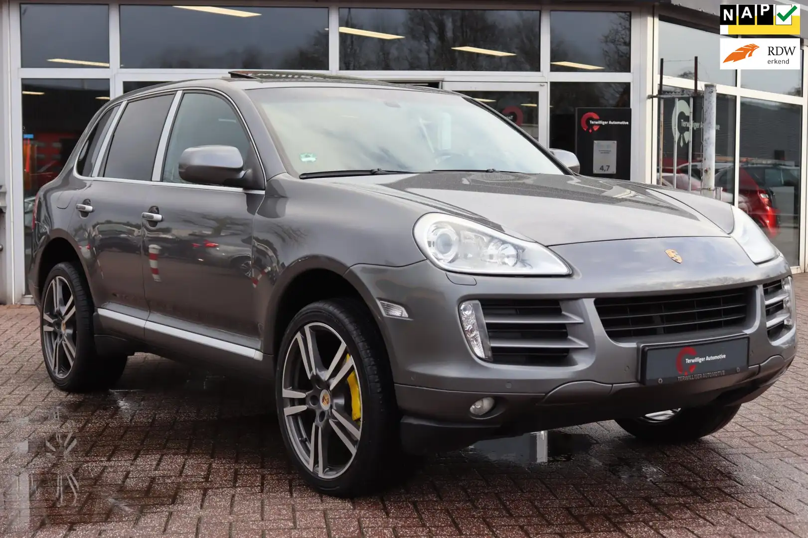Porsche Cayenne 3.6 | YOUNGTIMER | PANO | CRUISE | LEDER | Šedá - 1