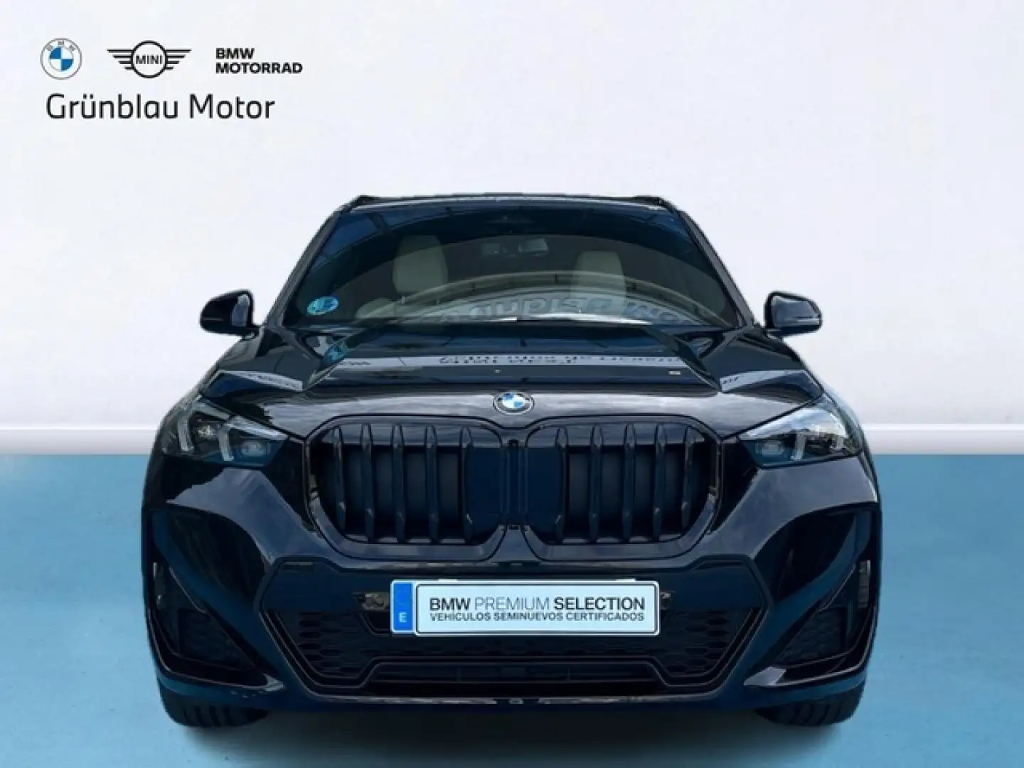BMW X1 sDrive 20dA Schwarz - 2