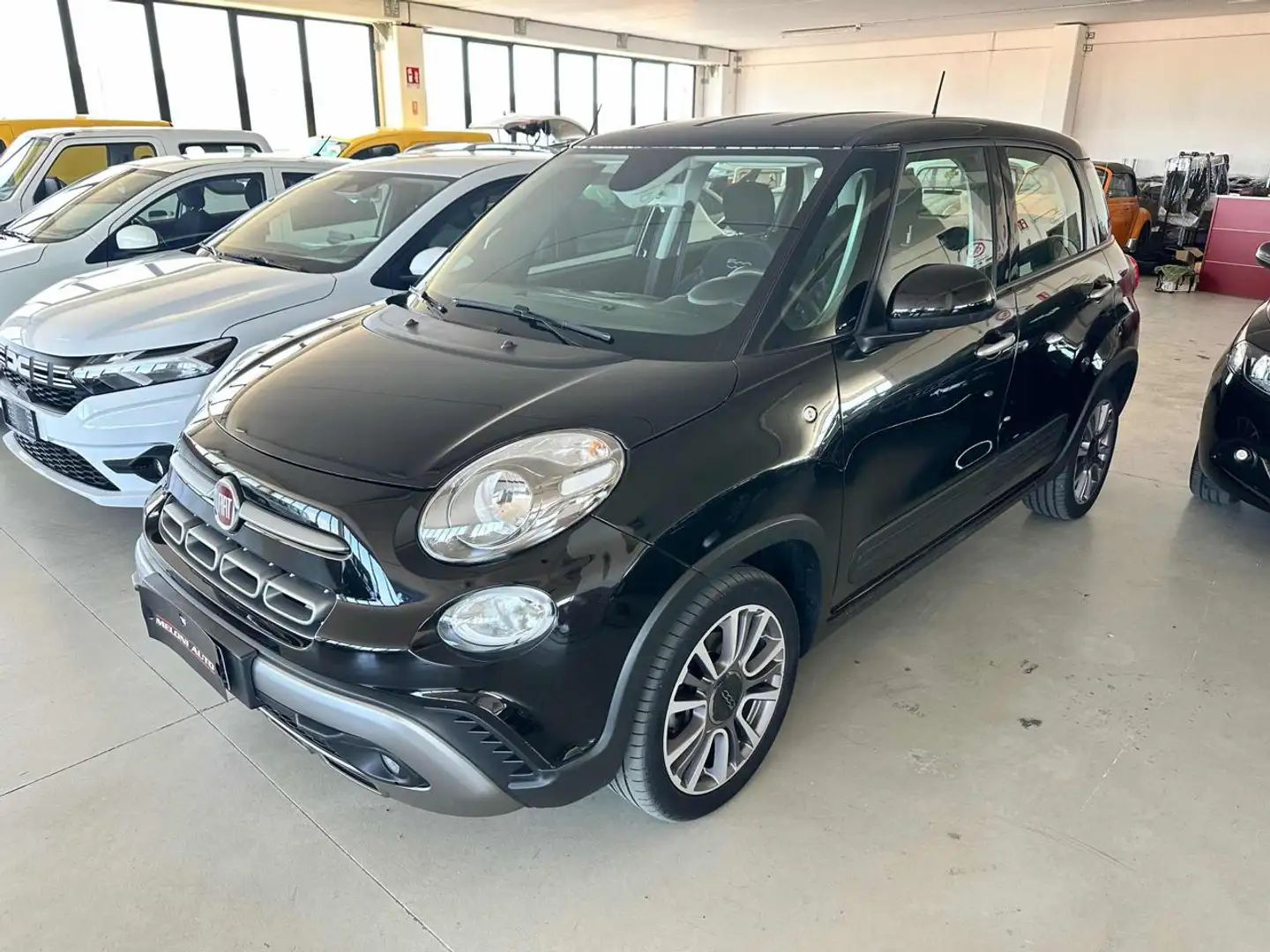 Fiat 500L 1.4 95 CV S&S Cross Noir - 1