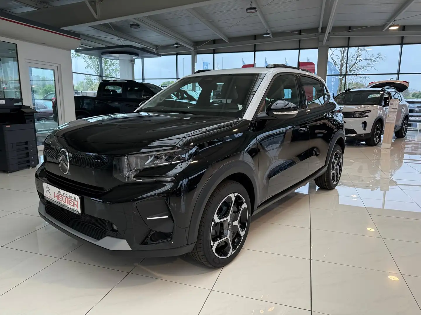 Citroen C3 Turbo 100 PLUS S&S Schwarz - 1