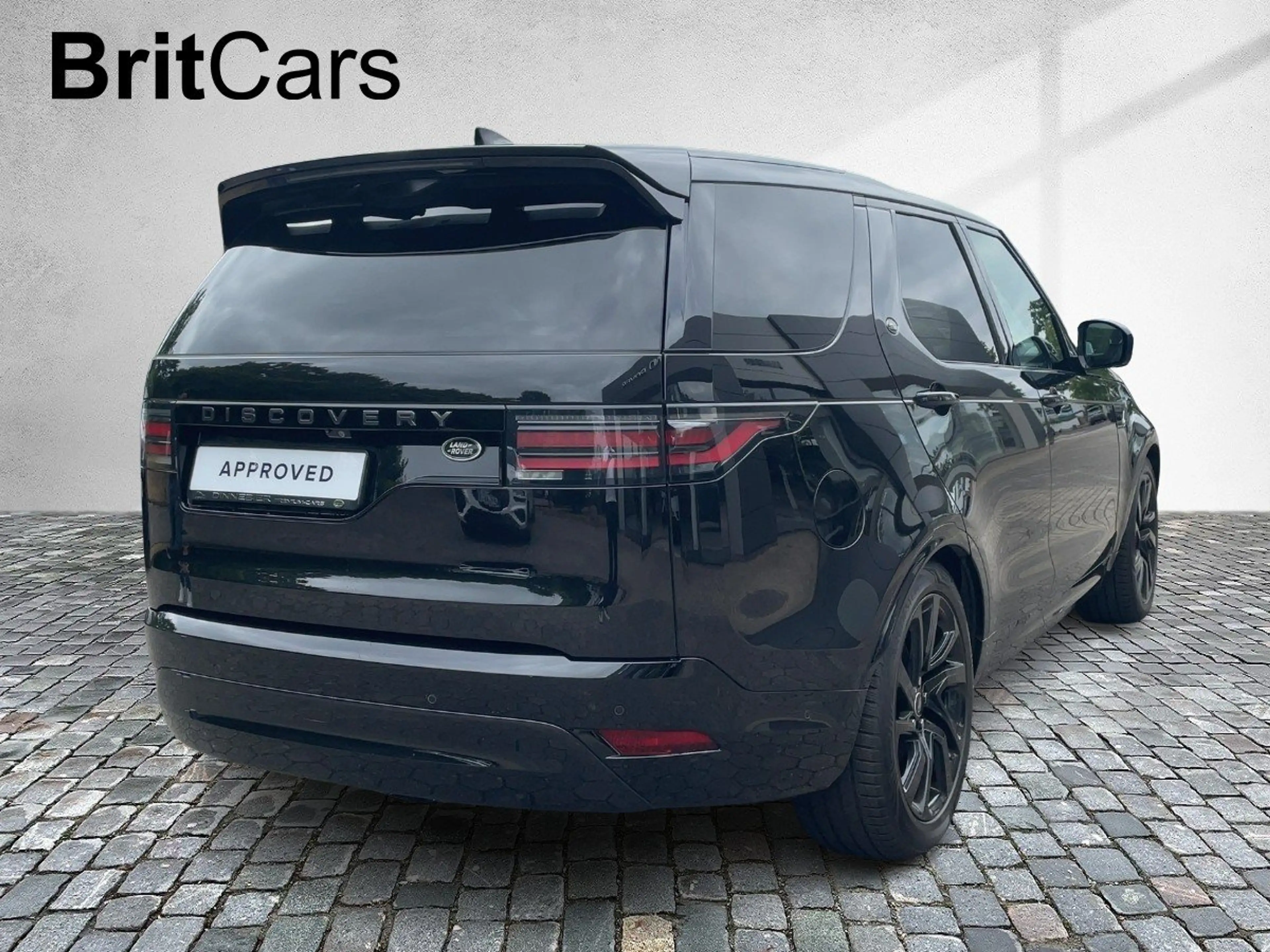 Land Rover Discovery 5 D250 R-Dynamic SE Luft  AHK Pano — photo 5