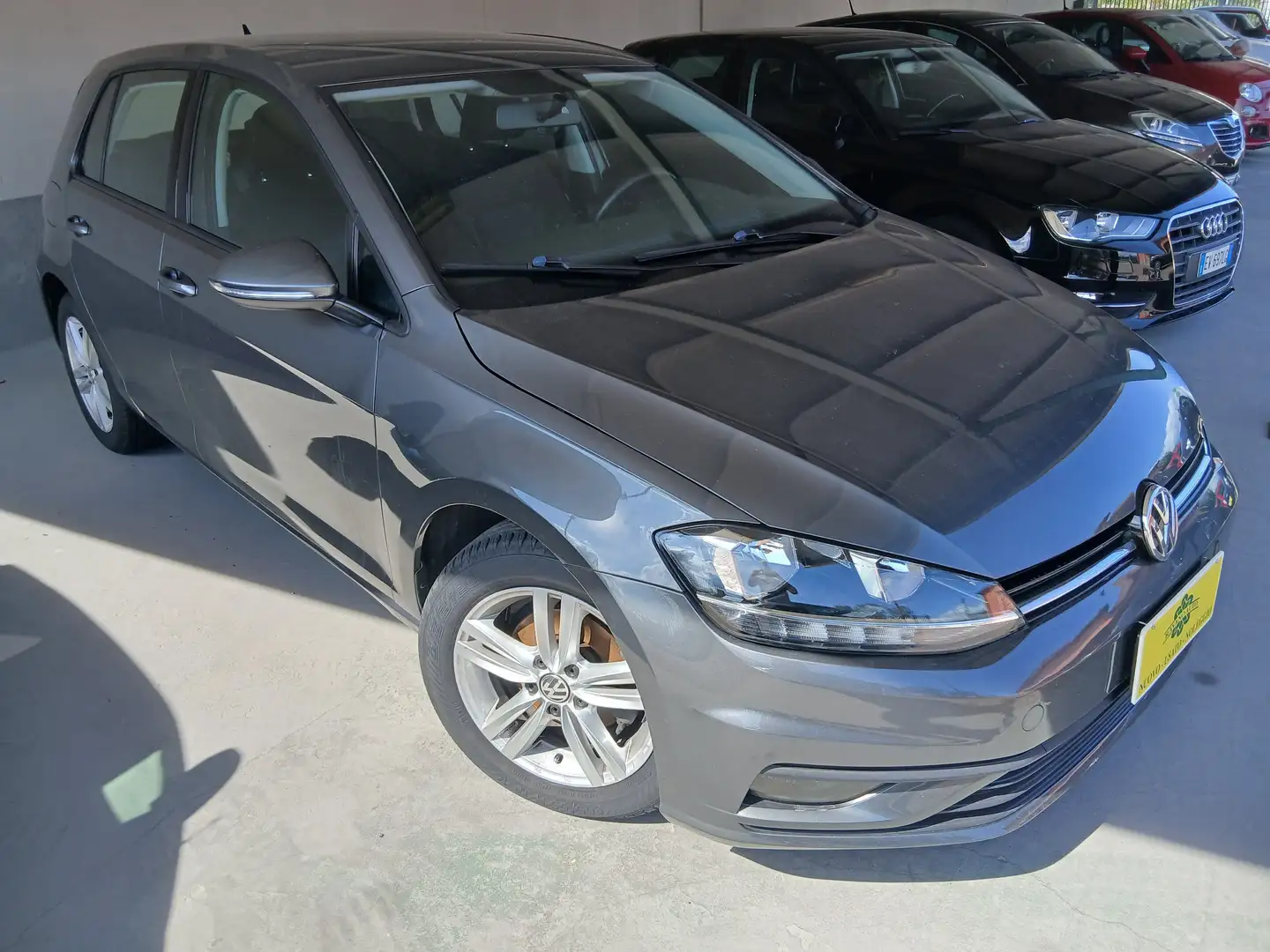 Volkswagen Golf Golf VII 2017 5p 5p 1.6 tdi Trendline 90cv Grigio - 2