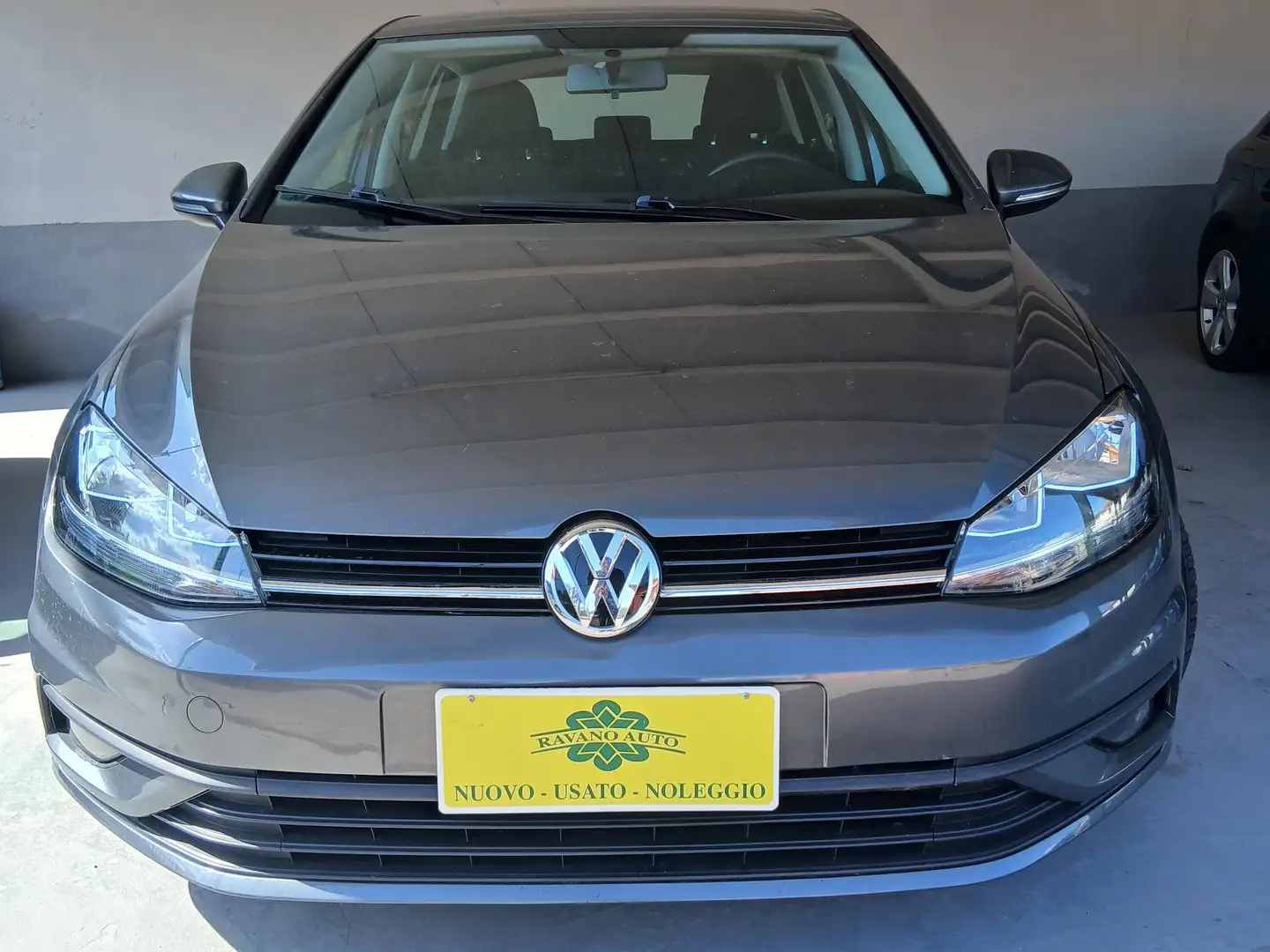 Volkswagen Golf Golf VII 2017 5p 5p 1.6 tdi Trendline 90cv Grigio - 1