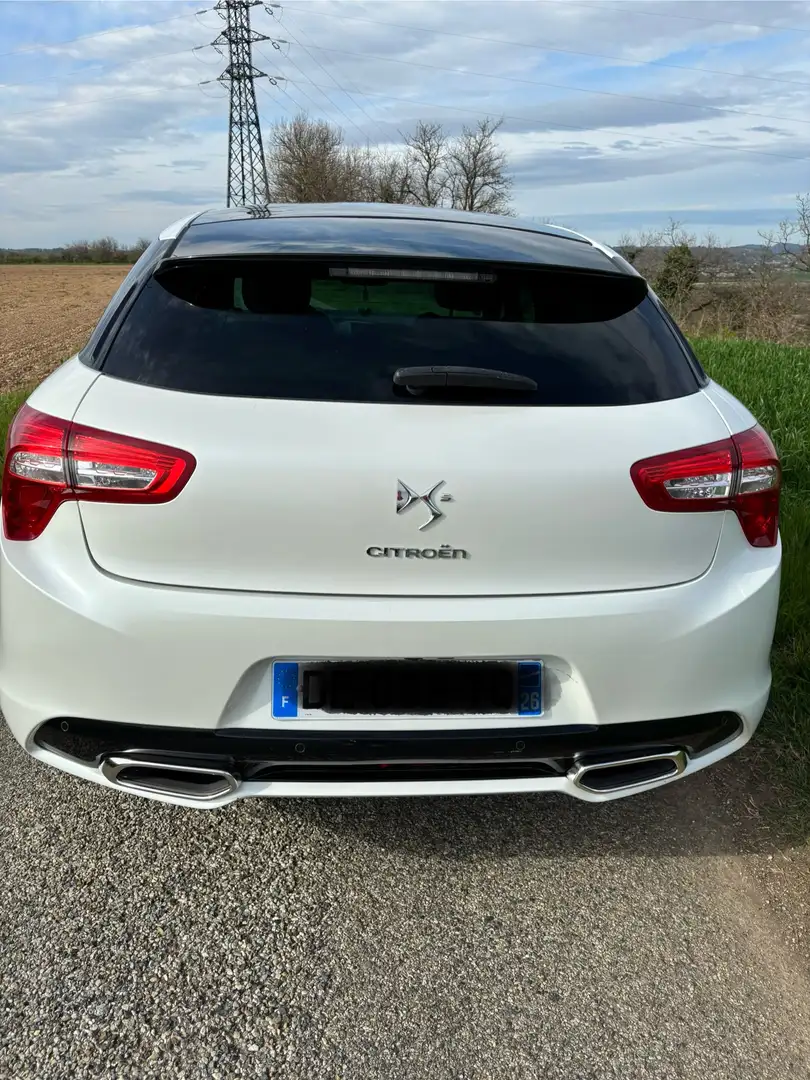 DS Automobiles DS 5 DS5 Blue HDI 180 CH sport chic Blanc - 2