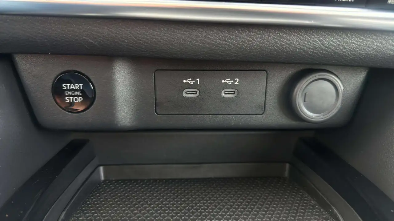 Nissan Rogue photo Nissan Rogue