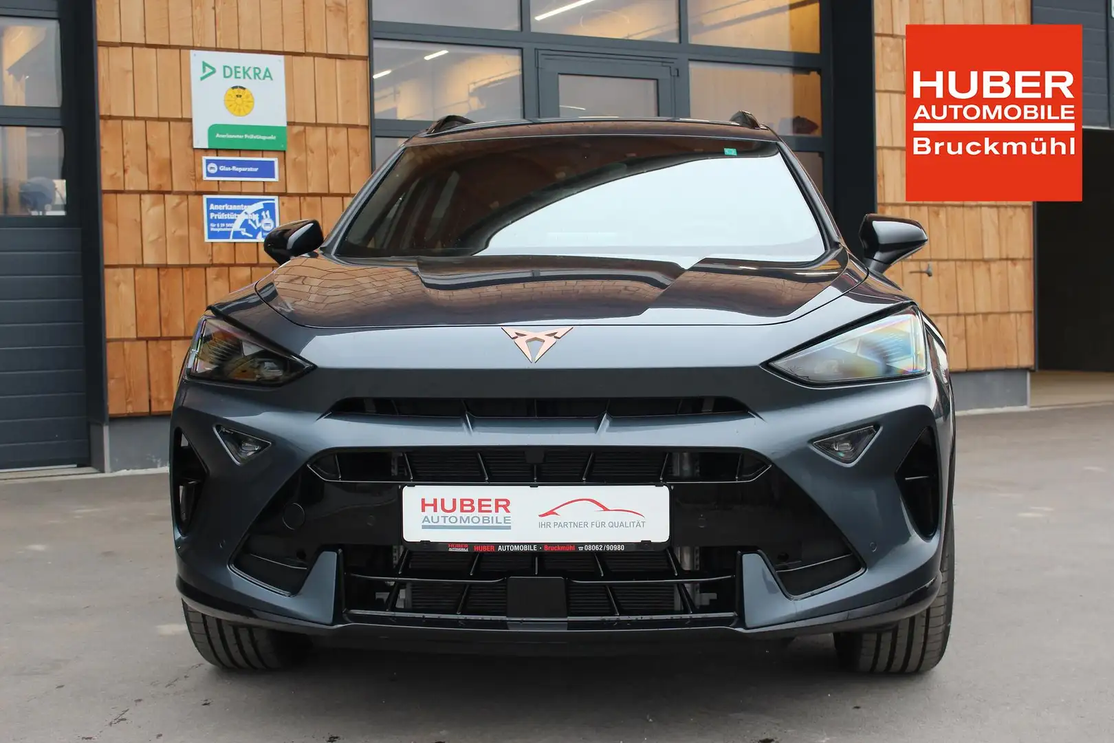 CUPRA Formentor 1.5 eTSI DSG 150PS FACELIFT PDC/CARPLAY/ACC/MET... Grau - 2