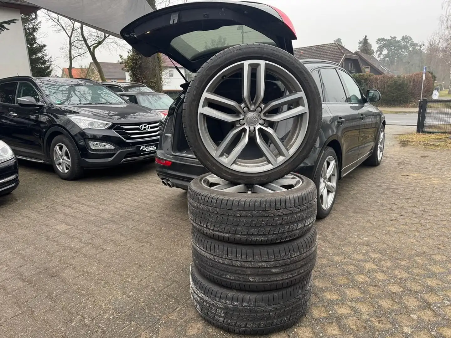 Audi SQ5 3.0 TDI competition quattro Schwarz - 2