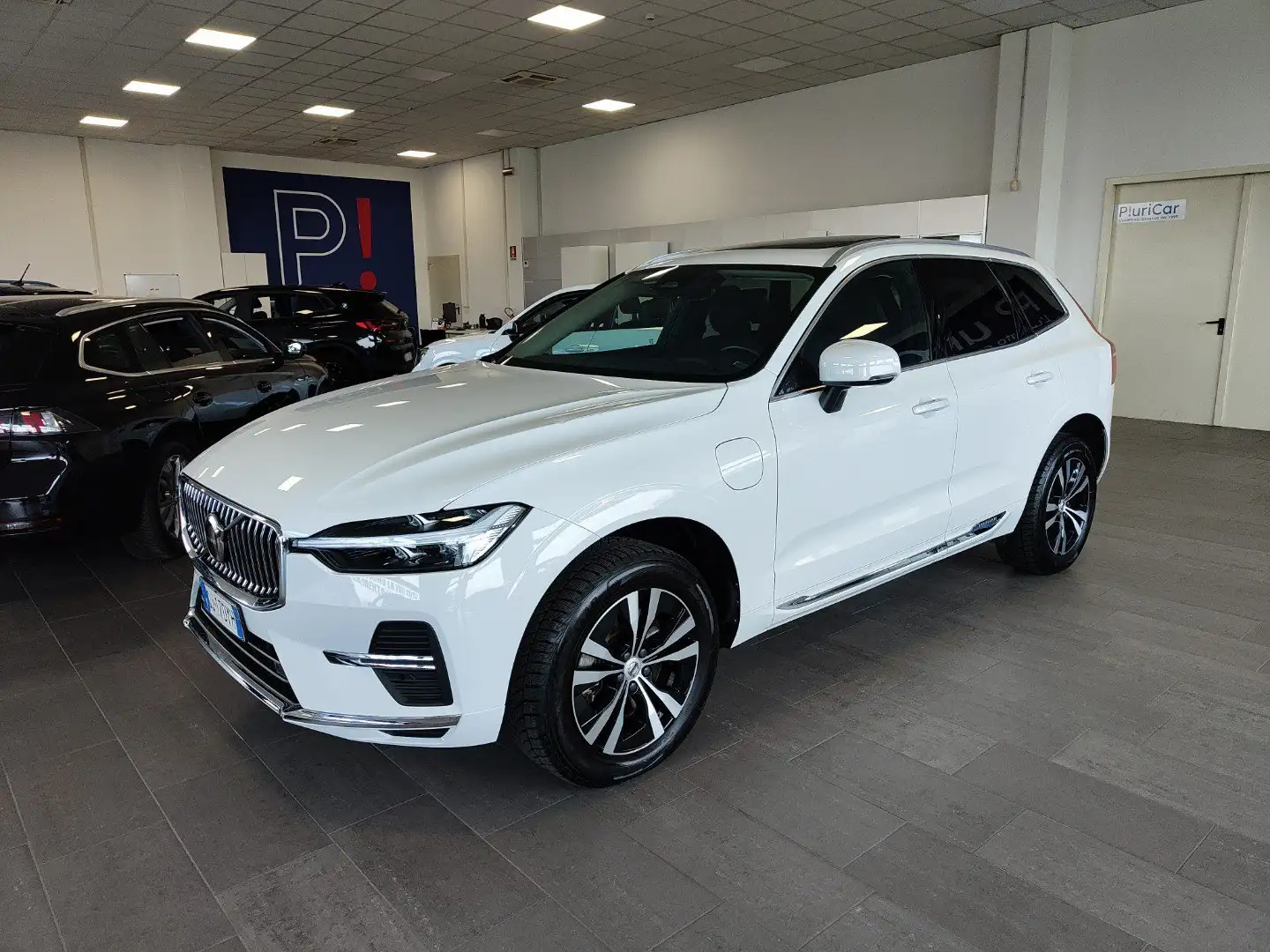 Volvo XC60 T6 AWD Recharge Inscription Exp. Tetto Fari LED Blanco - 1