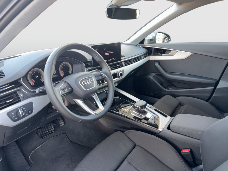 Audi A4 35 TDI S line — photo 5