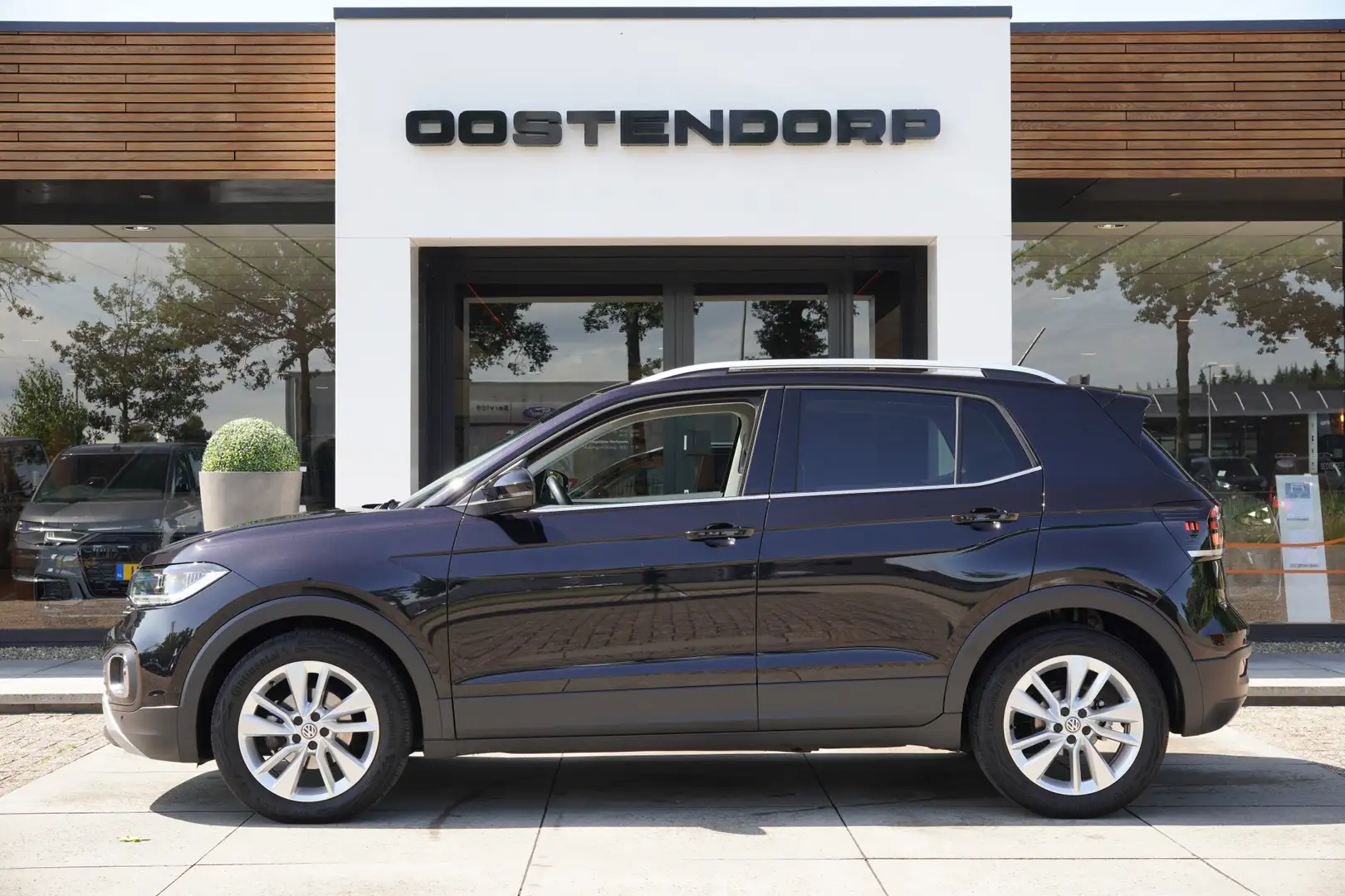Volkswagen T-Cross 1.5TSI/150pk Style DSG Automaat|2020|LED|Trekhaak| Zwart - 1