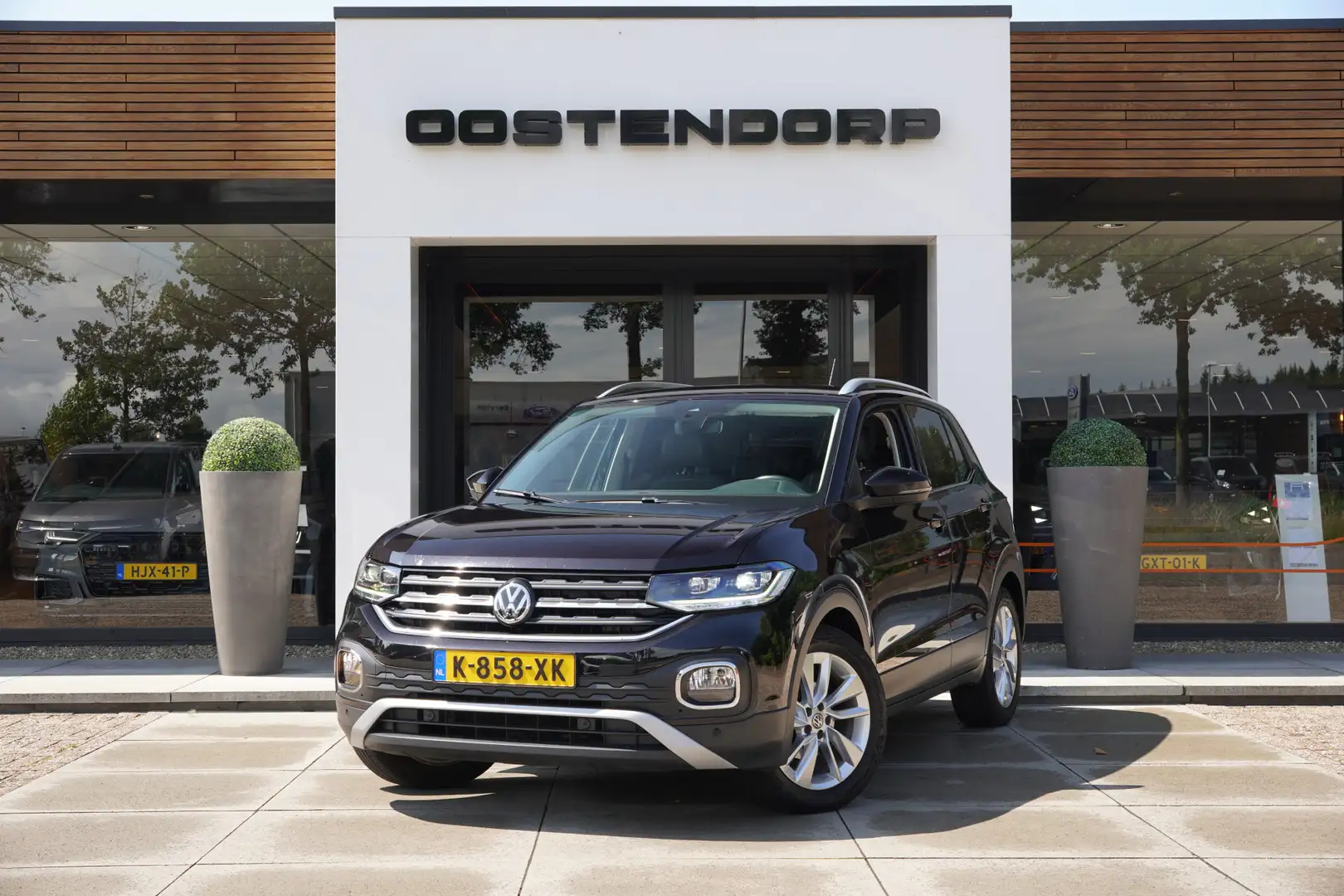 Volkswagen T-Cross 1.5TSI/150pk Style DSG Automaat|2020|LED|Trekhaak| Zwart - 2