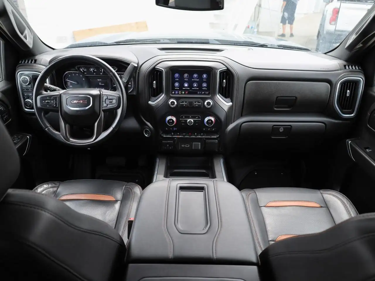 GMC Sierra 1500 снимка GMC Sierra 1500