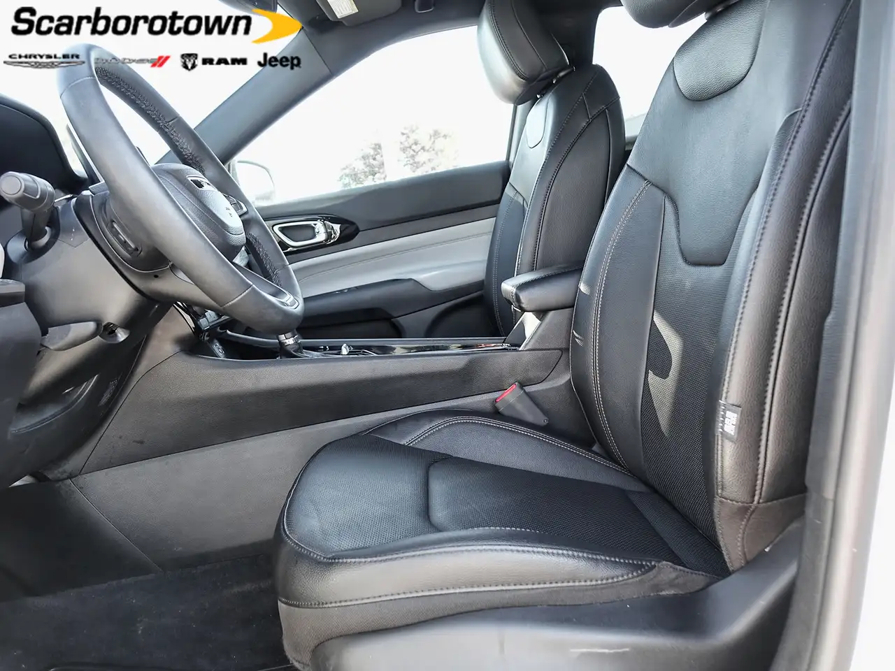 Jeep Compass photo Jeep Compass