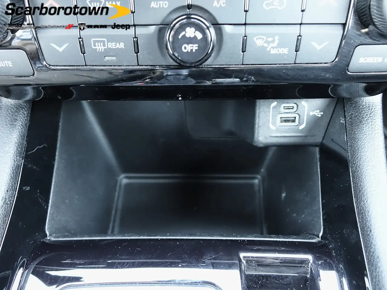 Jeep Compass photo Jeep Compass