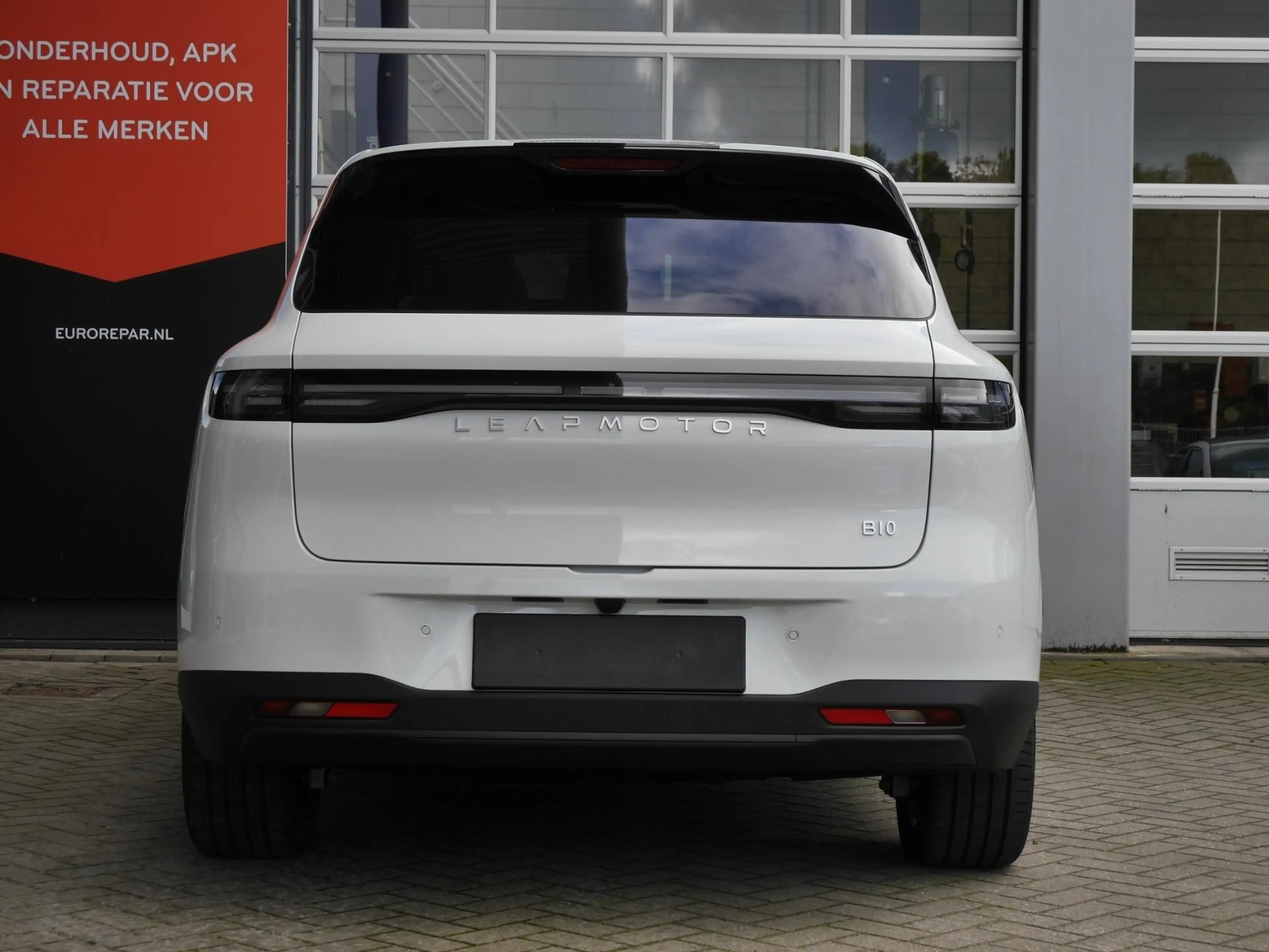 Leapmotor B10 Design ProMax 67.1 kWh Wltp 434km | 750kg trekgewi — photo 4