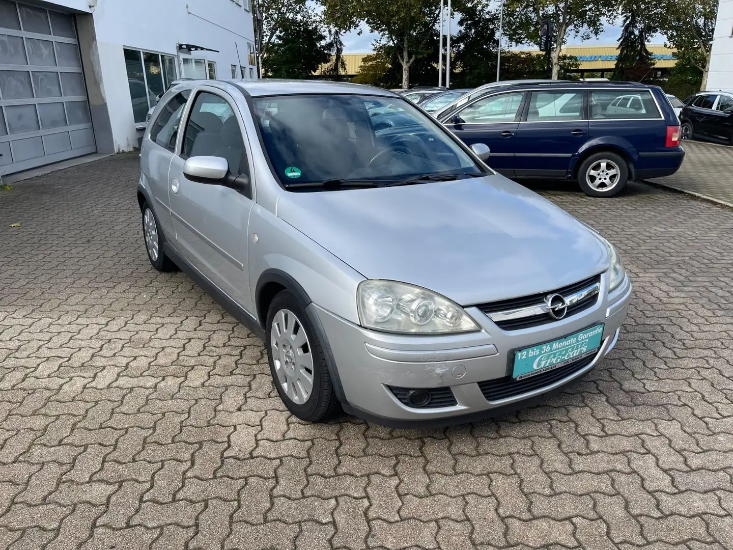 Opel Corsa 1.2 Enjoy Silber - 1