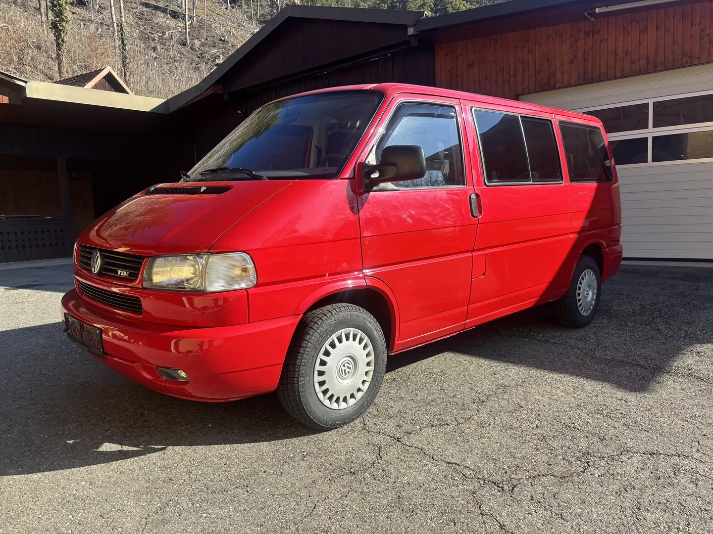 Volkswagen T4 Caravelle 2-3-3 Comfortline 2,5 TDI - 1