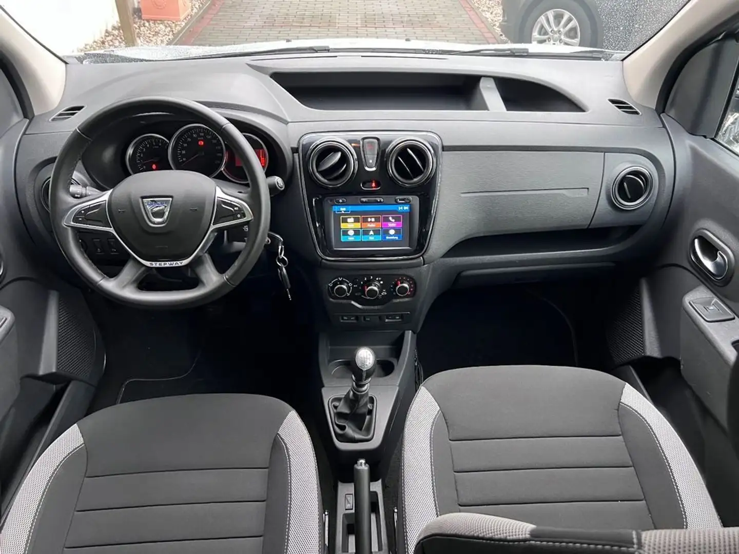 Dacia Dokker Stepway 1.3 TCe 130CV FAP Срібний - 1