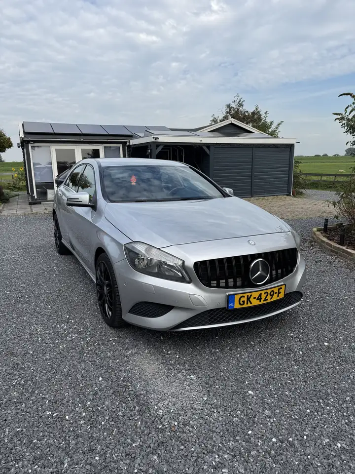 Mercedes-Benz A 180