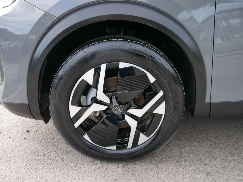 Peugeot 2008 Allure 1.2*NAVI*TEMPOMAT*KLIMA*PDC*LED*BLUETOOT... — photo 4