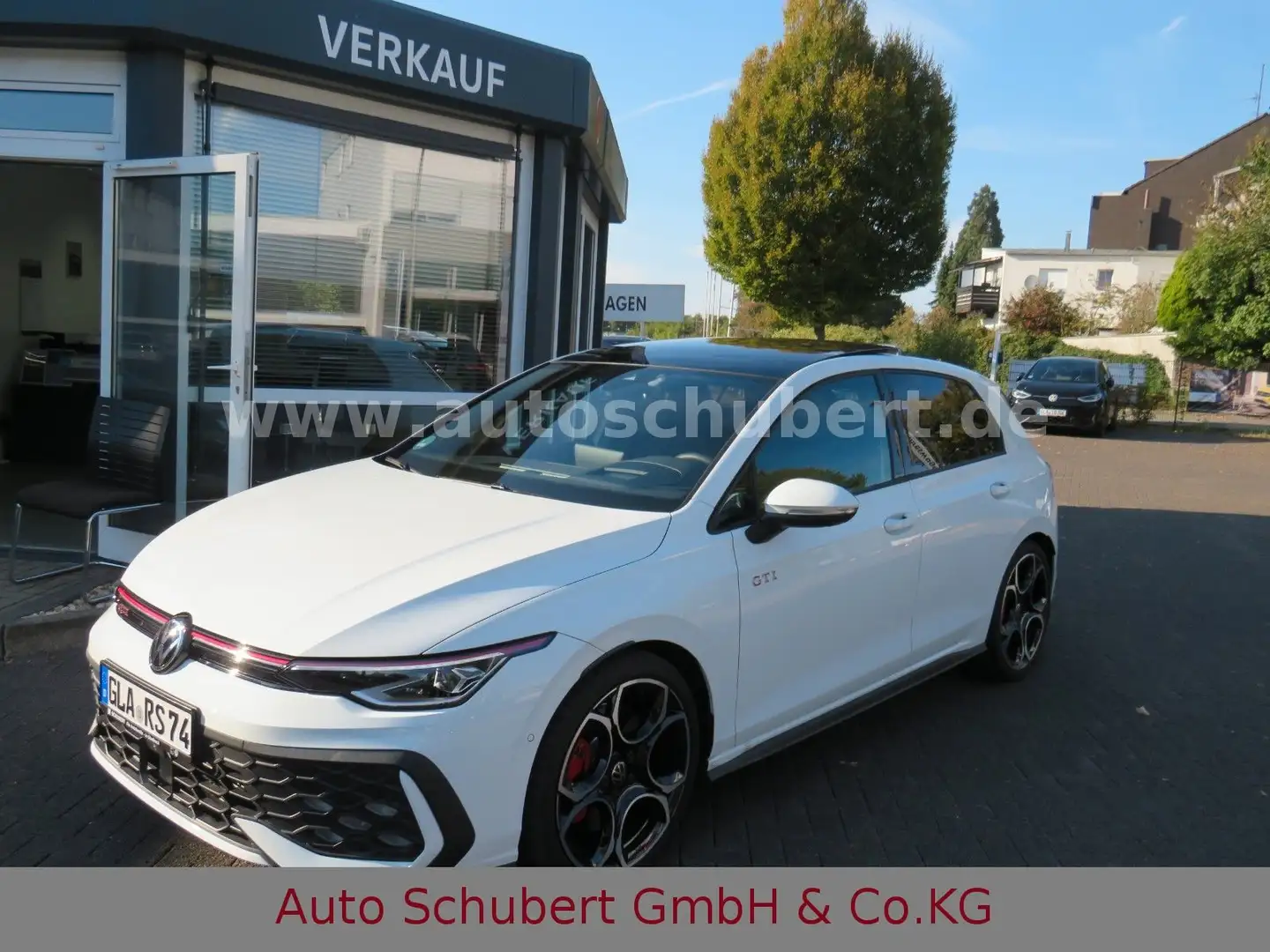 Volkswagen Golf VIII Lim. 2.0 TSI DSG GTI Weiß - 1