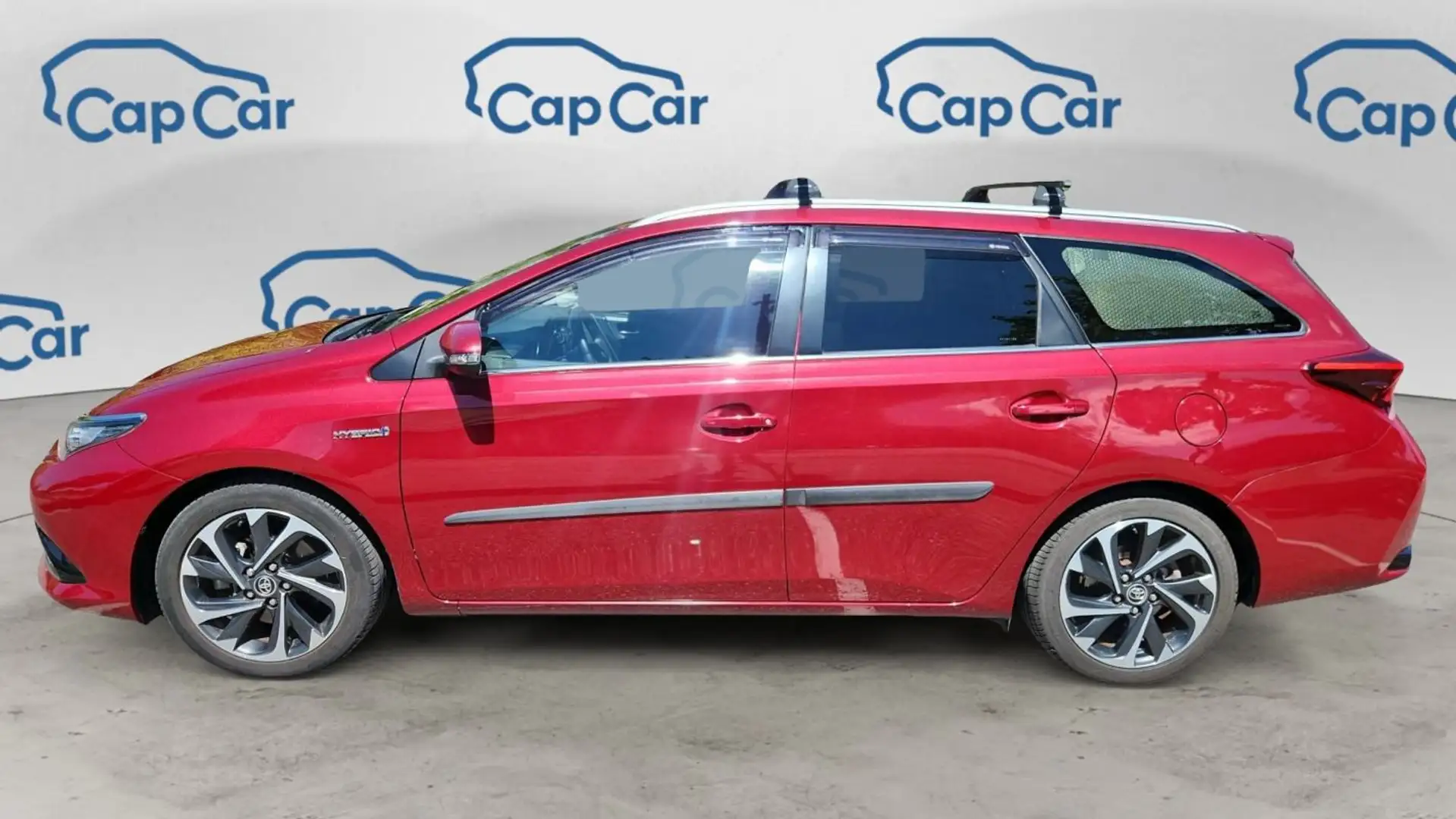 Toyota Auris Sports Touring Génération II 1.8 VVT-i 136 Hybrid  Rouge - 2