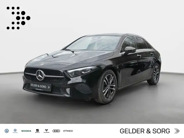 Mercedes-Benz A 250 Lim. 4Matic *Multibeam-LED*Navi*RFK*Pano*