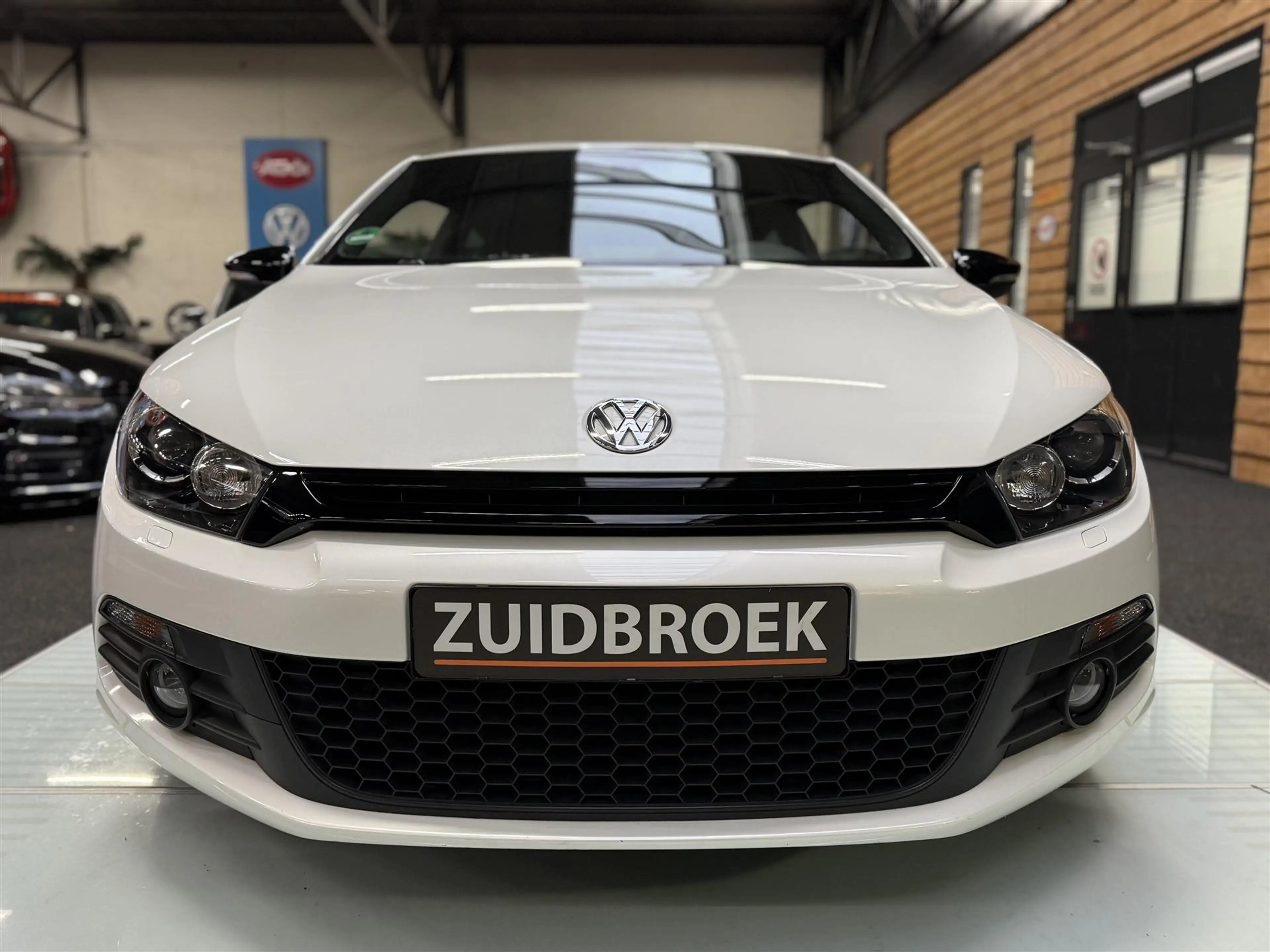 Volkswagen Scirocco 1.4 TSI ZEER Uniek!! 31DKM!! NAVI!! Clima!! Nette — photo 2