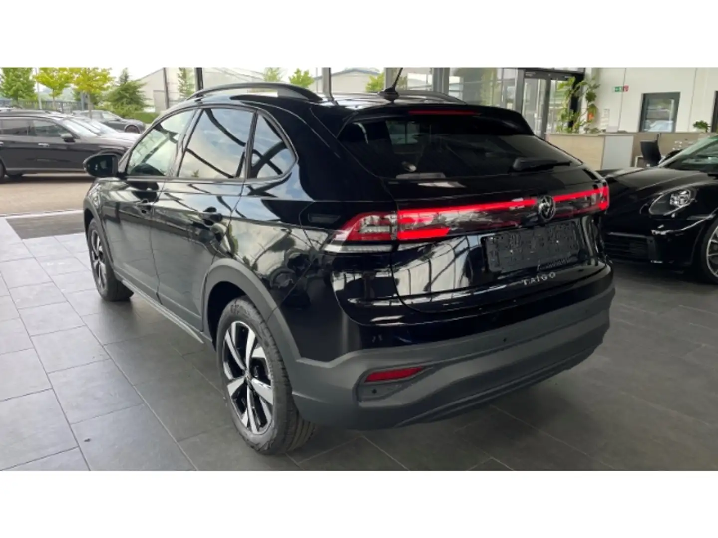 Volkswagen Taigo Style 1.0 TSI LED AHK Kamera ACC SitzHZG APP Conne Schwarz - 2