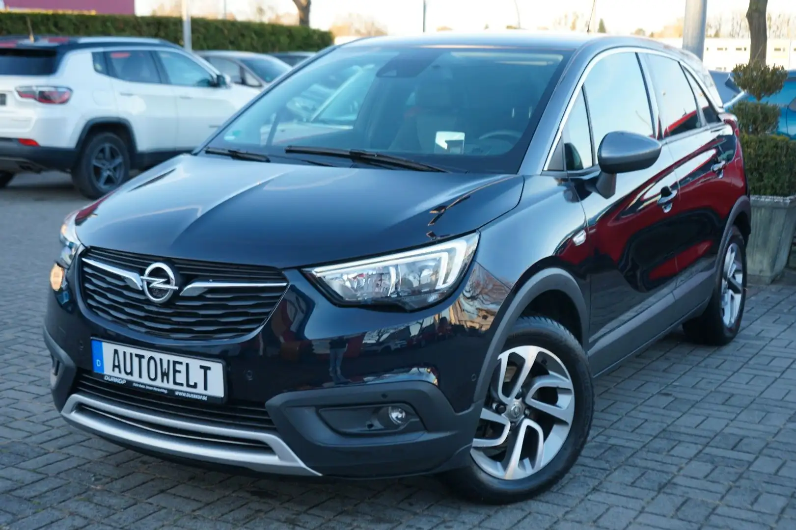 Opel Crossland X Innovation Blau - 1