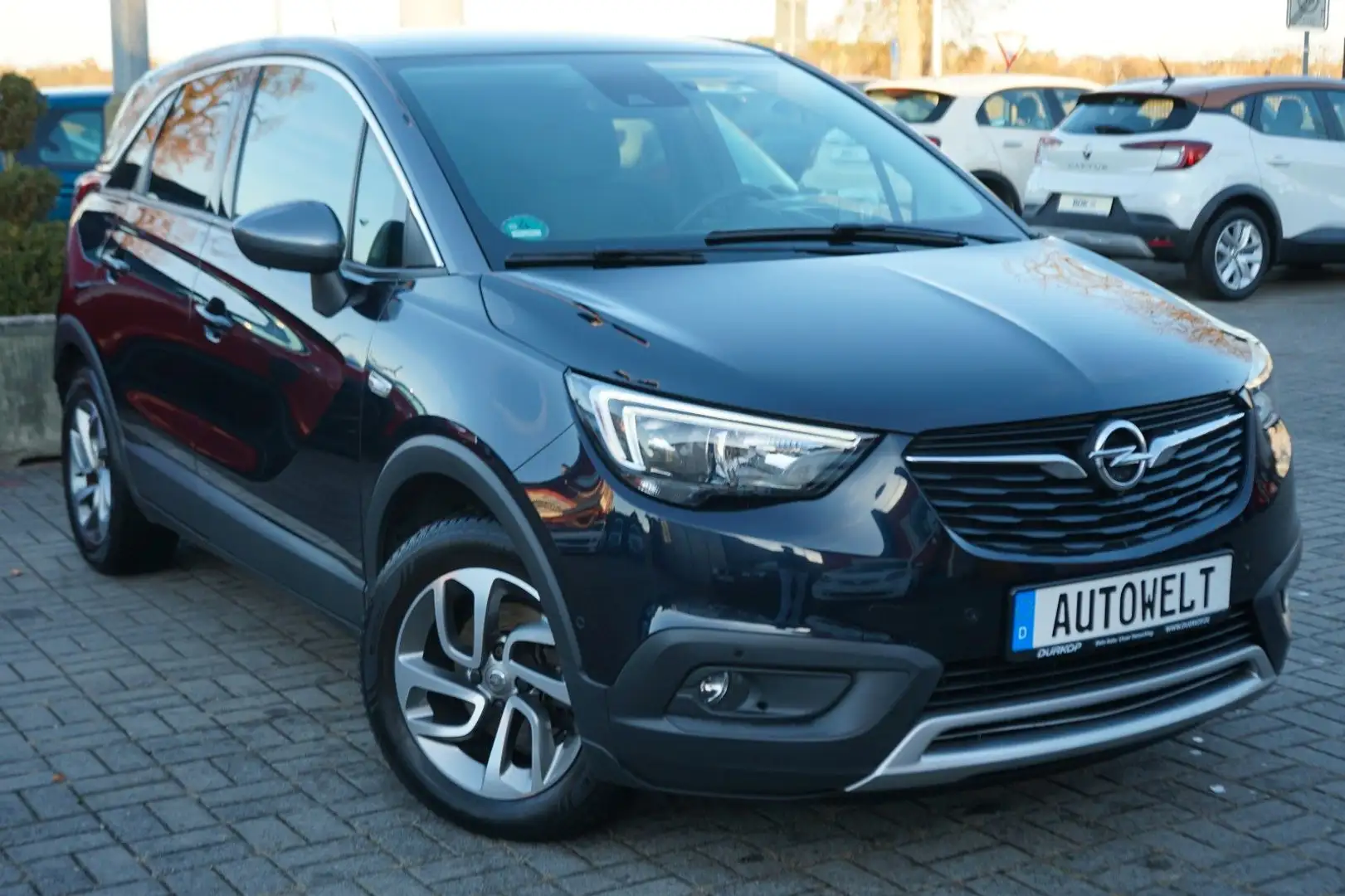 Opel Crossland X Innovation Blau - 2
