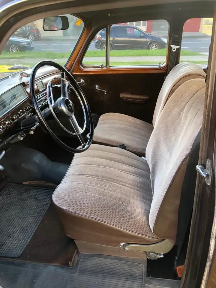Mercedes-Benz 220, foto 11