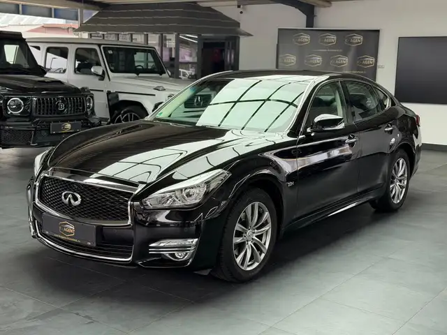Infiniti Q70 Bi-XENON/SHZ/KAMERA
