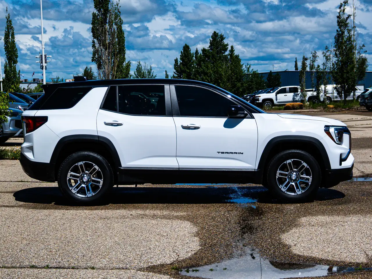 GMC Terrain photo GMC Terrain