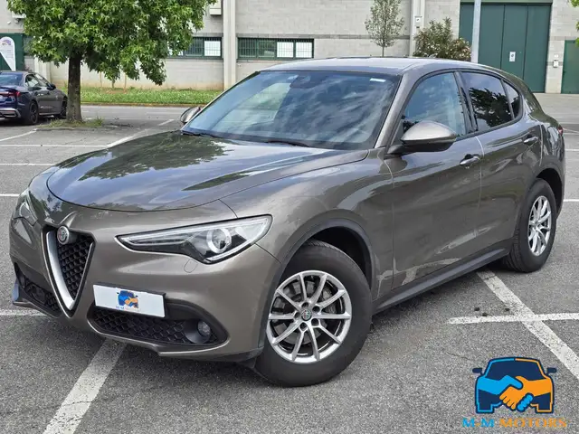 Alfa Romeo Stelvio 2.2 Turbodiesel 180 CV AT8 Q4 Business PROMMO