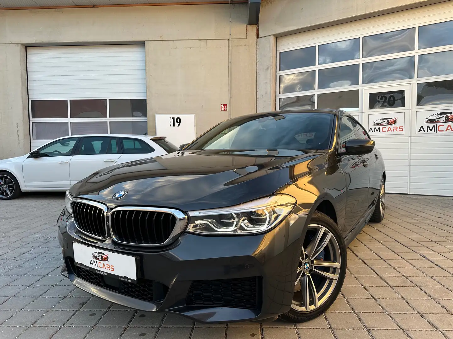 BMW 640 640d xDrive Gran Turismo Aut. M-Sport Edition Gri - 2