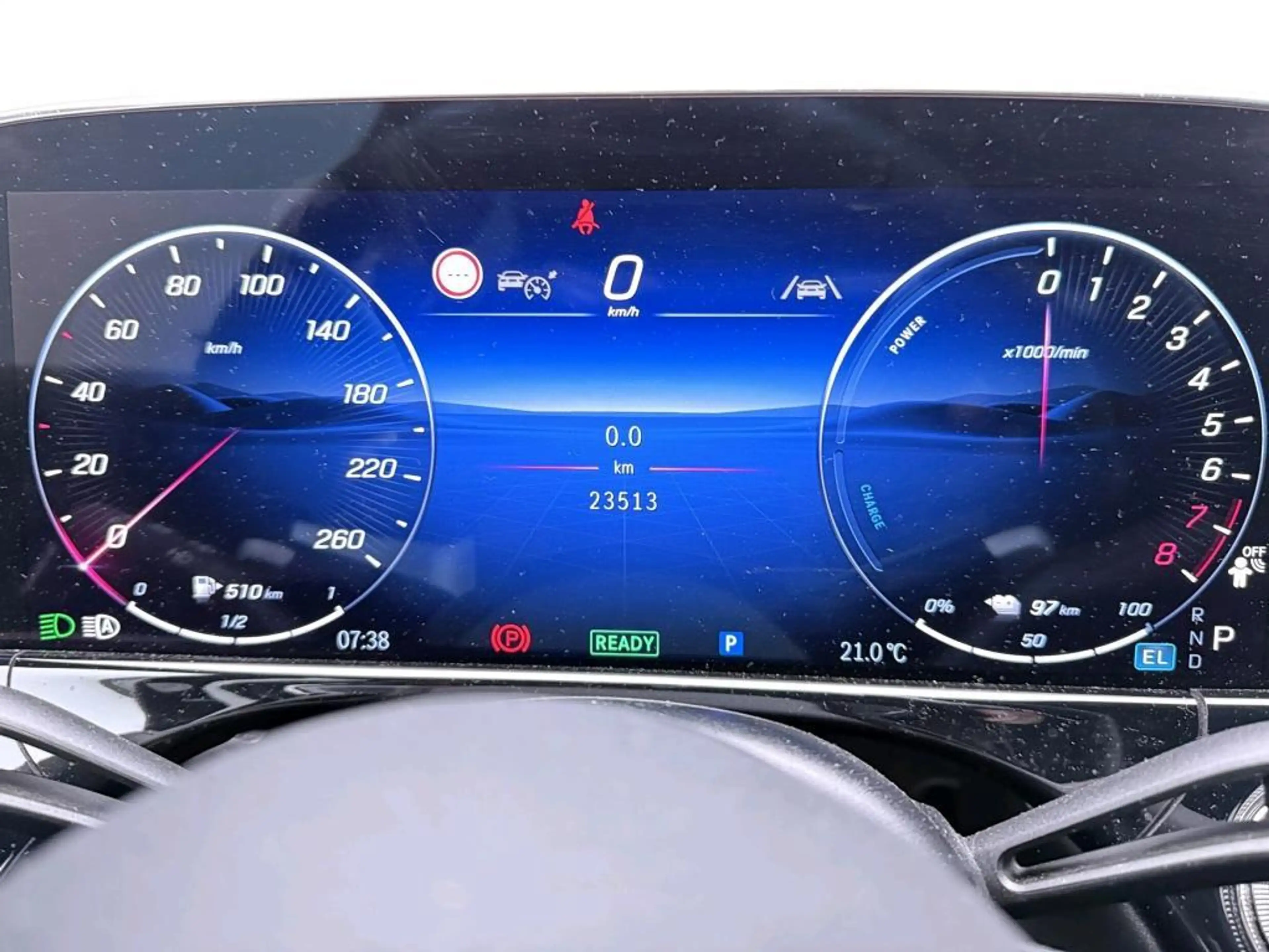 Mercedes-Benz E 300 e Sport Edition — photo 8