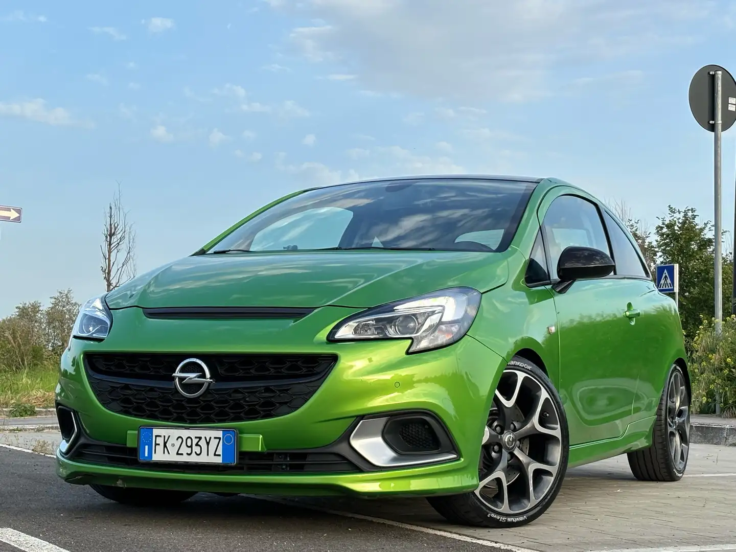 Opel Corsa 3p 1.6t Opc 207cv Zielony - 1