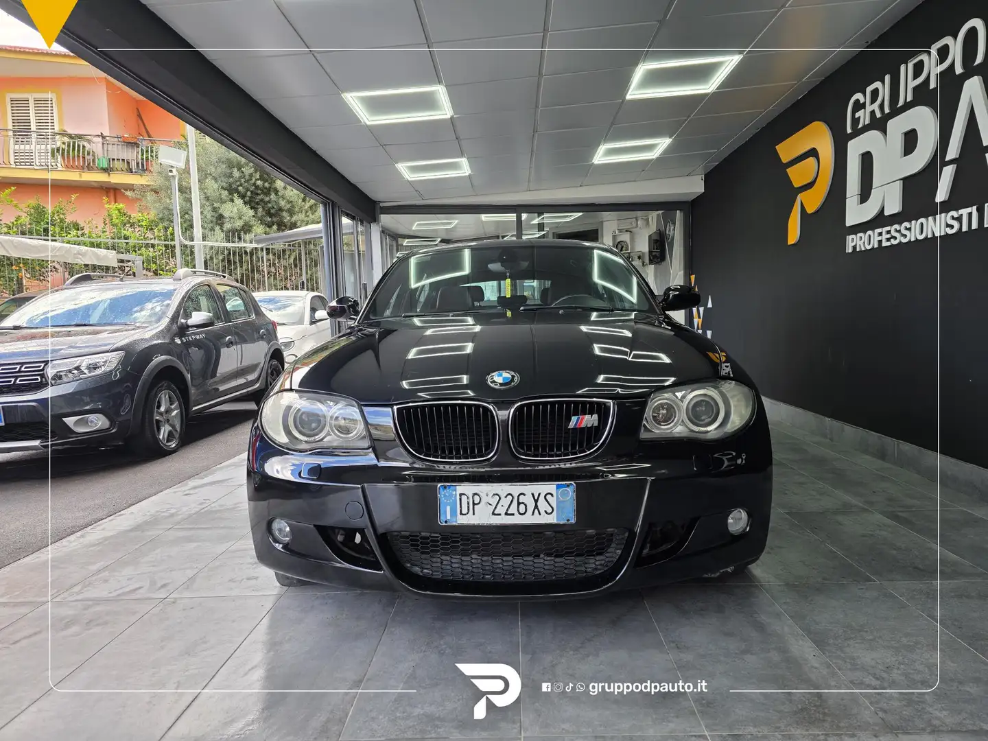 BMW 116 116i 5p M-Sport 122cv Zwart - 2