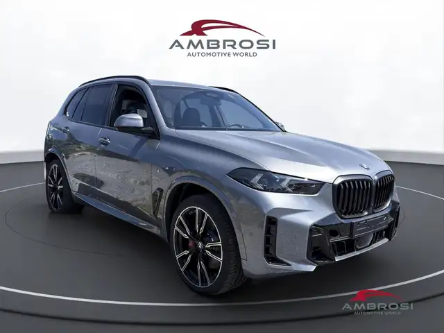 BMW X5 view 2