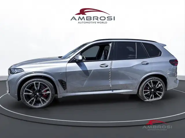 BMW X5 view 6