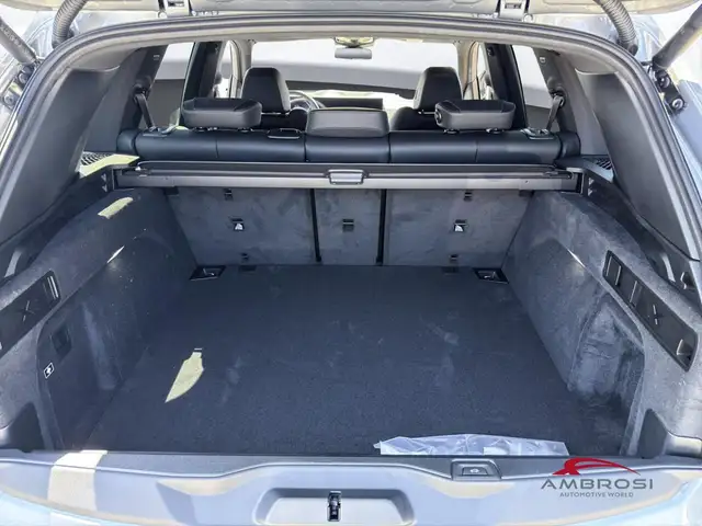 BMW X5 view 9